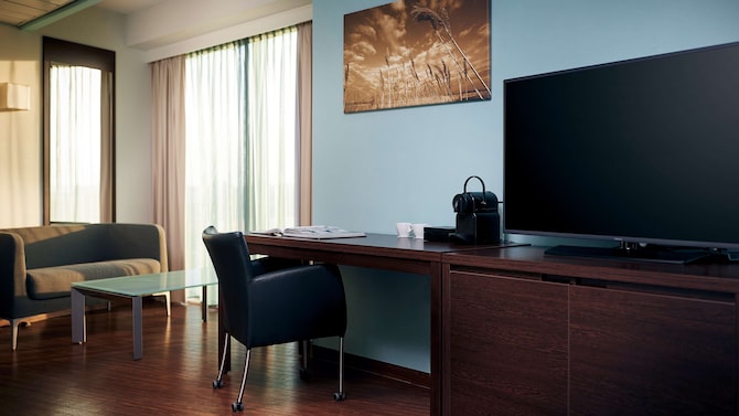 Park Plaza Amsterdam Airport - Executive detail - desk