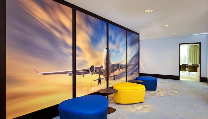 Sky Room 4