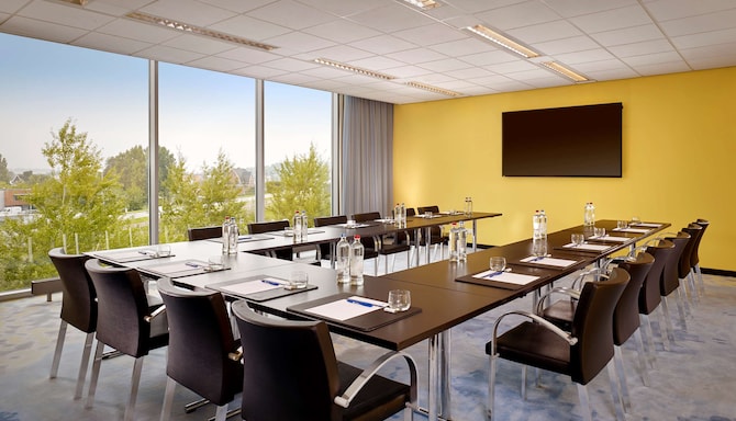 Park Plaza Amsterdam Airport - Sky Meeting Room 2 U-shape