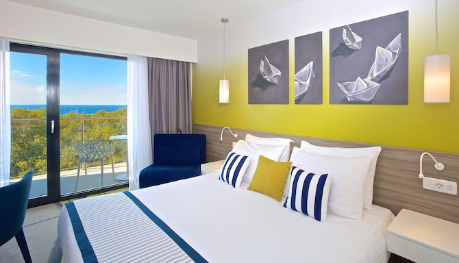 Park Plaza Arena Pula - Superior Room-Balcony Panoramic Sea View
