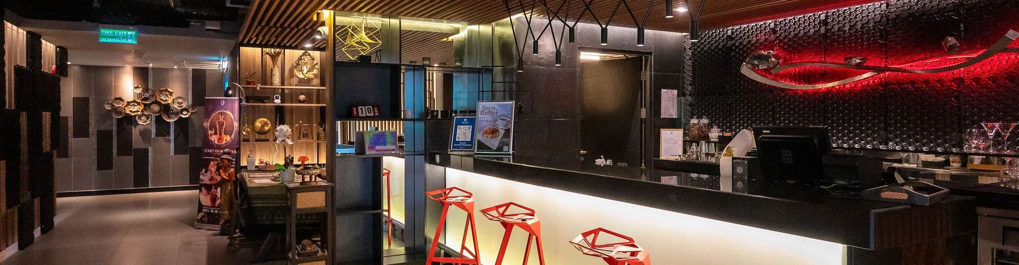 Park Plaza Bangkok Soi 18 - Chai Bar