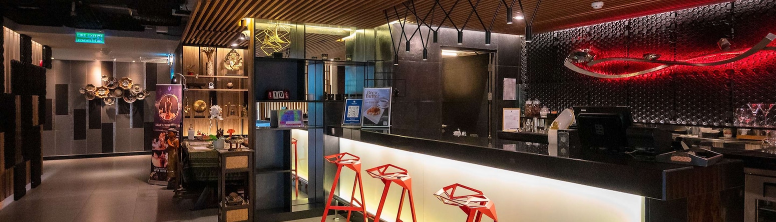 Park Plaza Bangkok Soi 18 - Chai Bar