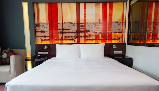 Park Plaza Bangkok Soi 18 - Deluxe City View Room