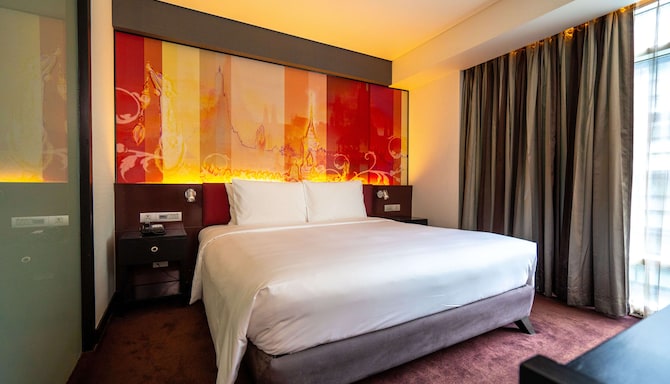 Park Plaza Bangkok Soi 18 - Junior Suite City View