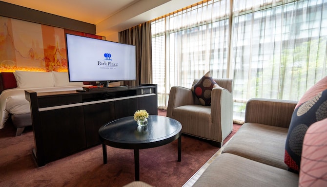 Park Plaza Bangkok Soi 18 - Junior Suite City View