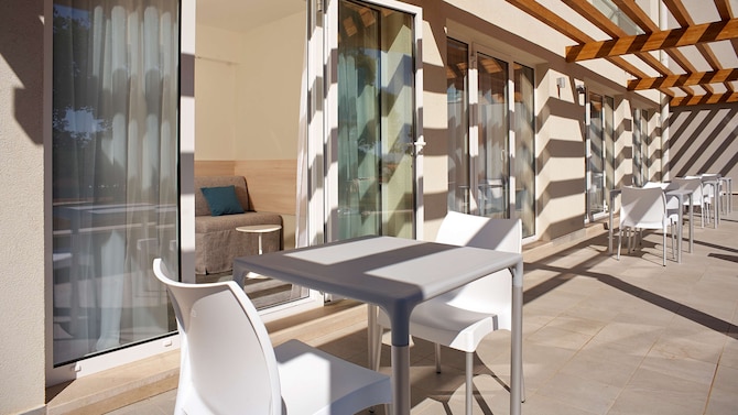 Park Plaza Belvedere Medulin - Family Room Balcony