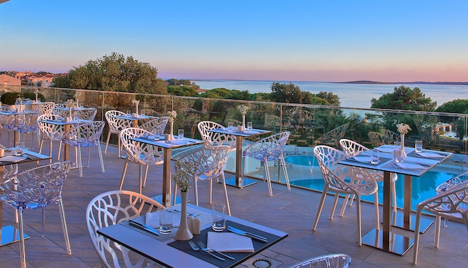 Park Plaza Belvedere Medulin - Pool view terrace