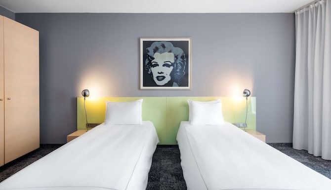 Park Plaza Berlin - Executive Twin Room Old Wing
