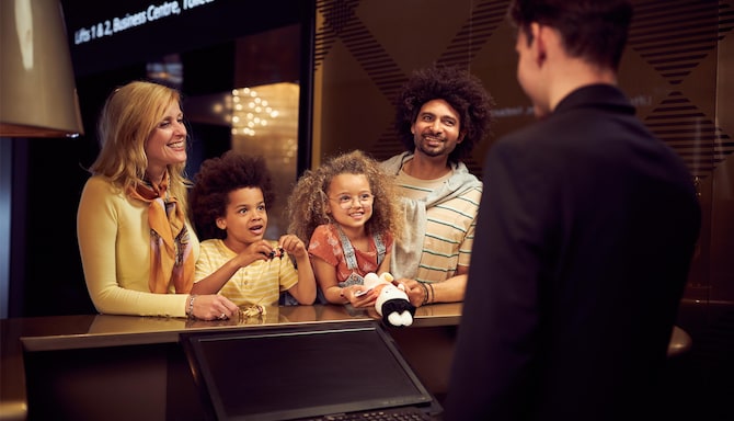 Park Plaza Brand - EMEA - Family reception lifestyle