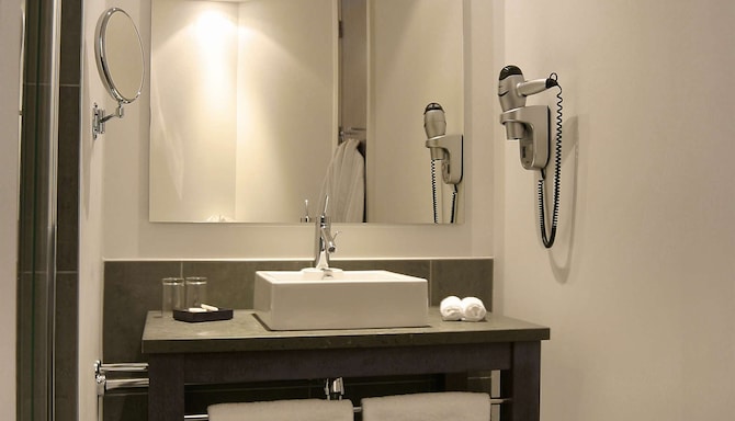 Park Plaza Cardiff - Executive bathroom
