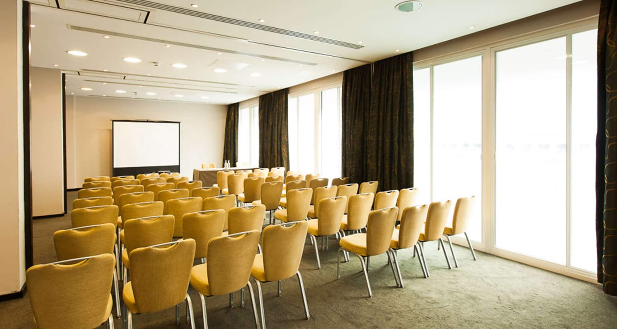 Park Plaza Cardiff – Tagungsraum