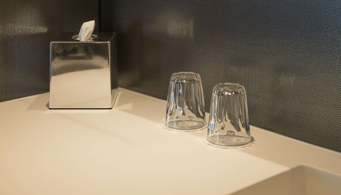 Park Plaza Chandigarh Zirakpur - Guest room bathroom