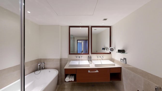 Park Plaza Chandigarh Zirakpur - Presidential Suite