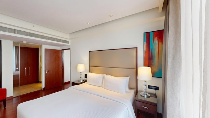 Park Plaza Chandigarh Zirakpur - Presidential Suite