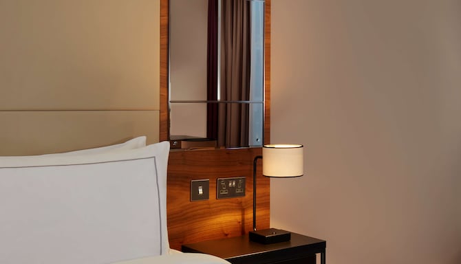 Park Plaza County Hall London - Guest room