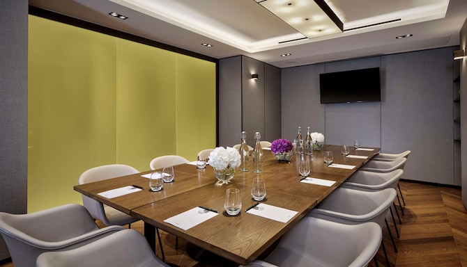 Der Raum London