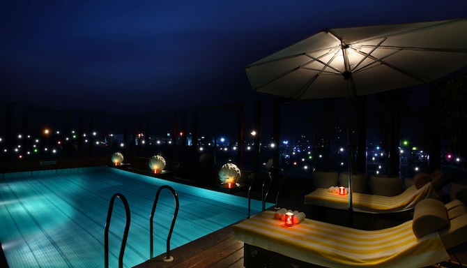 Park Plaza Delhi CBD Shahdara - Swimming Pool