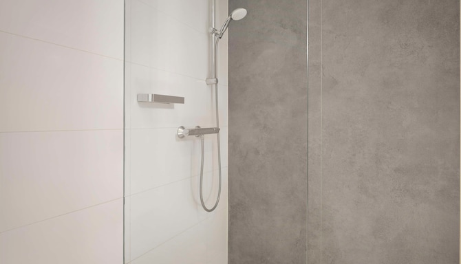 Park Plaza Eindhoven - Superior Twin Room Bathroom