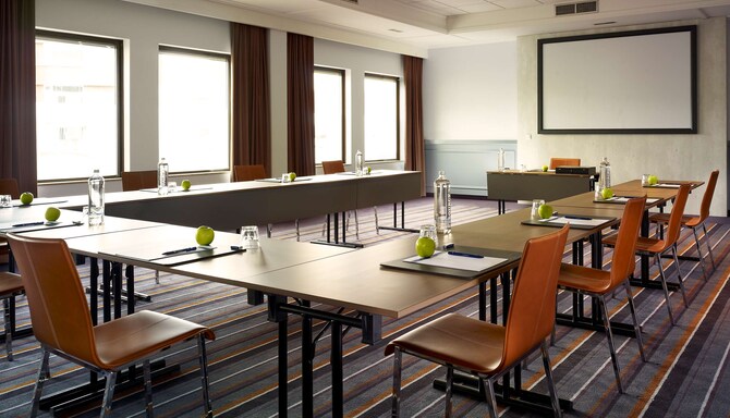 Park Plaza Eindhoven - Salle de réunion 65 Watt