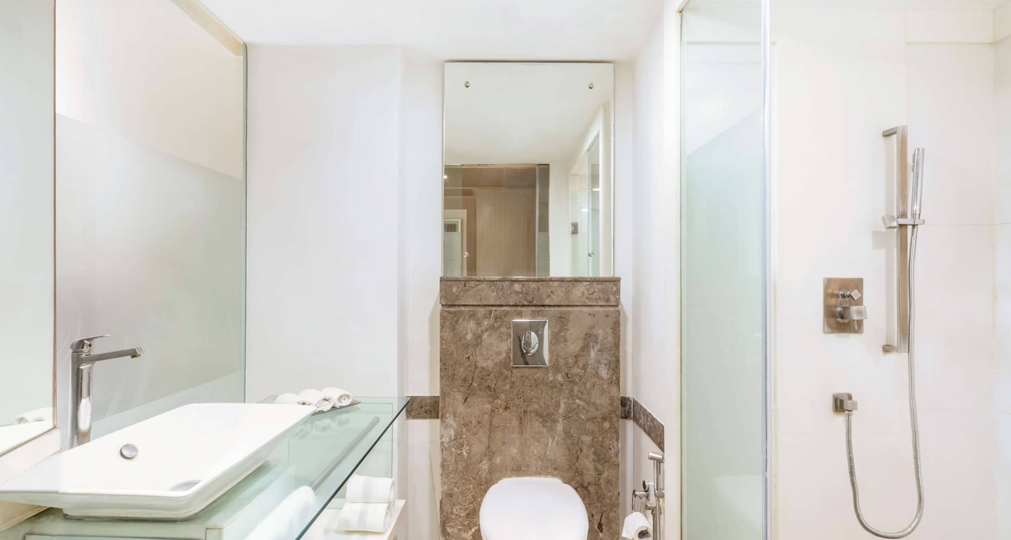 Park Plaza Faridabad - Superior Bathroom