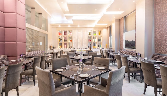 Park Plaza Faridabad - Verandah