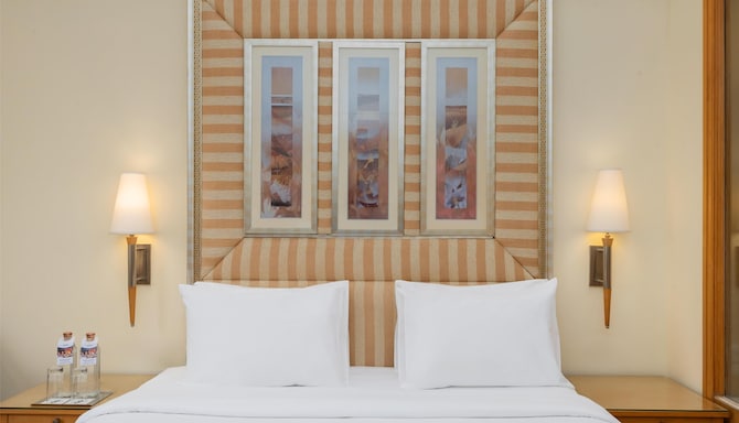 Park Plaza Gurugram - Deluxe Bedroom