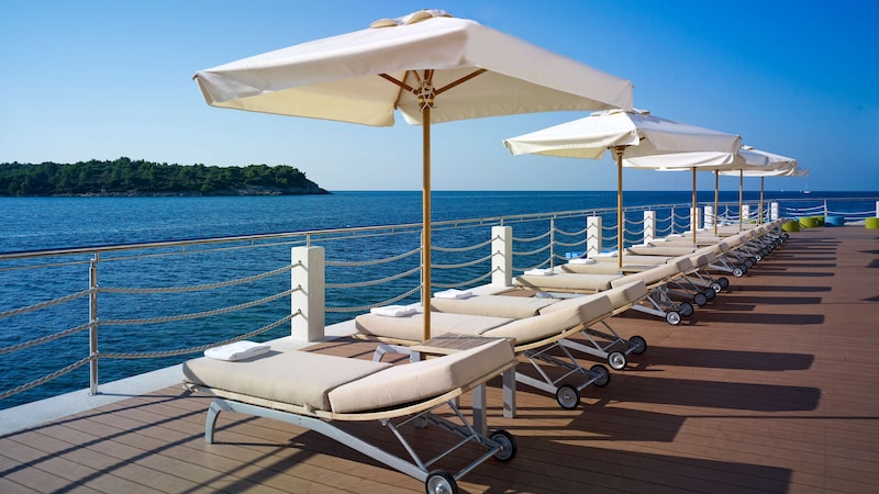 Park Plaza Histria Pula – Ligbedden bij de zee