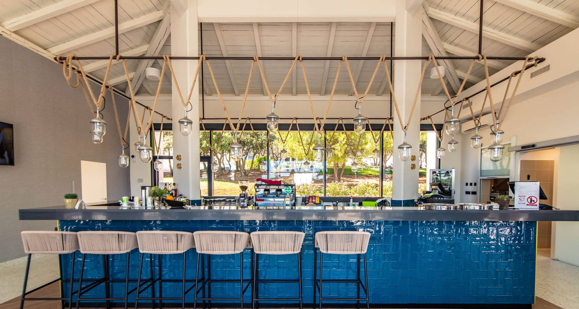 Park Plaza Histria Pula - Yacht Bar and Restaurant