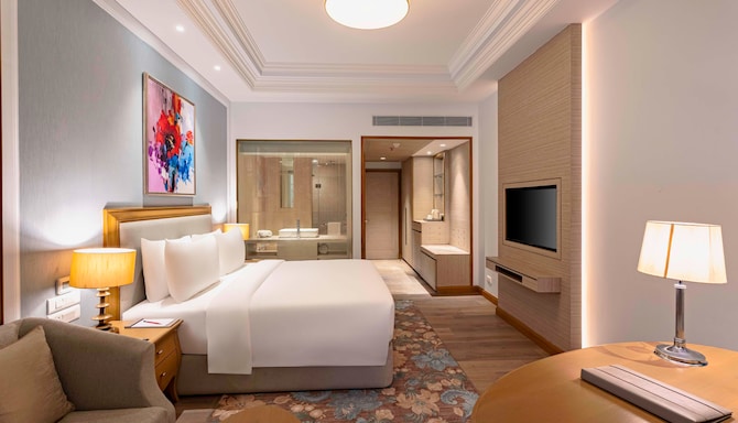 Park Plaza Jalandhar - Deluxe Room King Bed