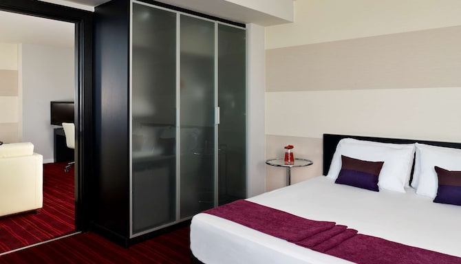Park Plaza Leeds - One Bedroom Suite