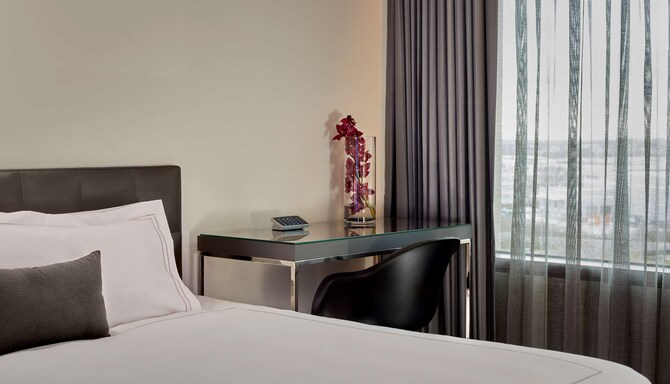Park Plaza London Park Royal - Detalle de la cama de la habitación Superior