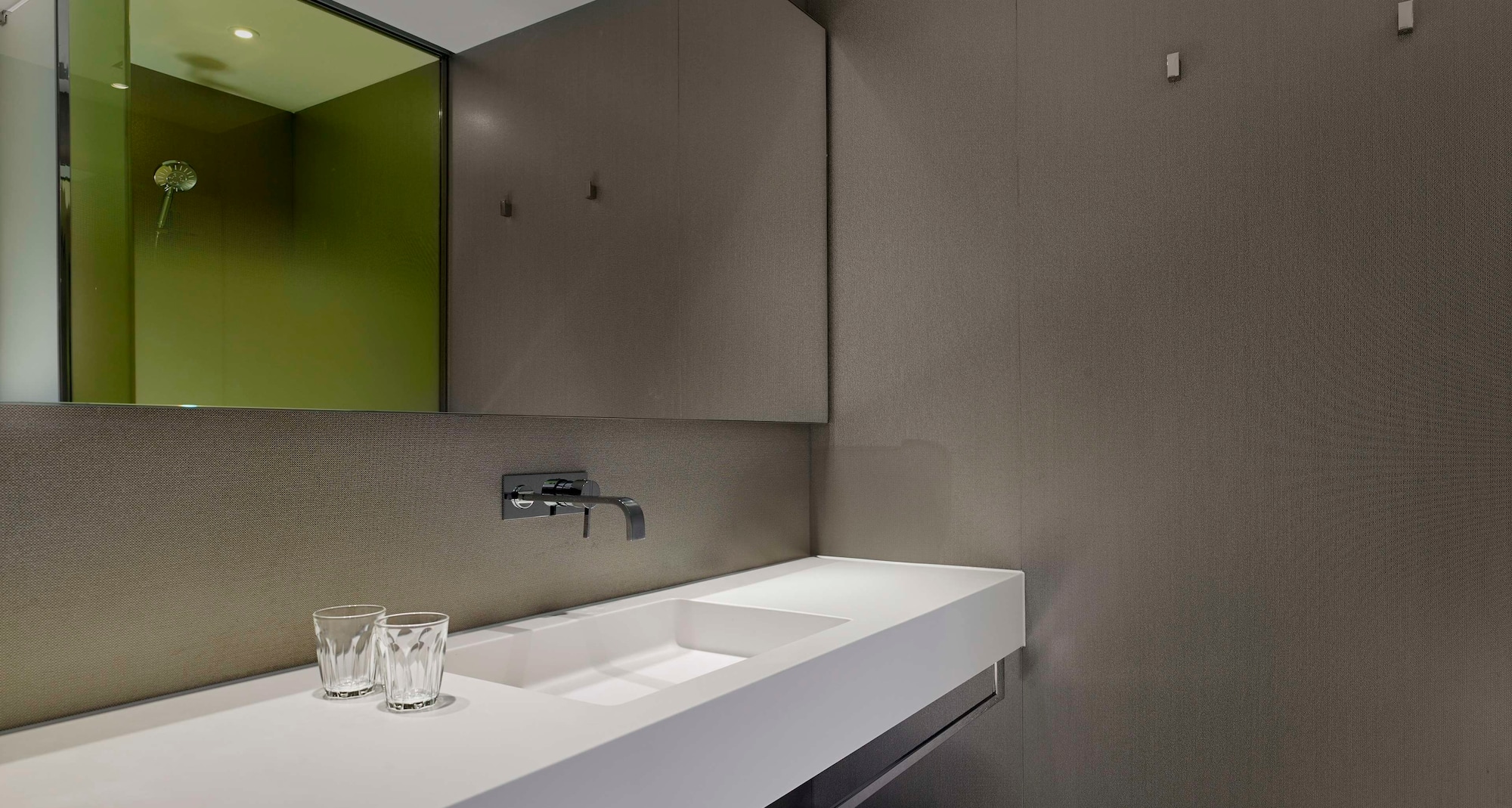 Park Plaza London Park Royal - Studio room bathroom