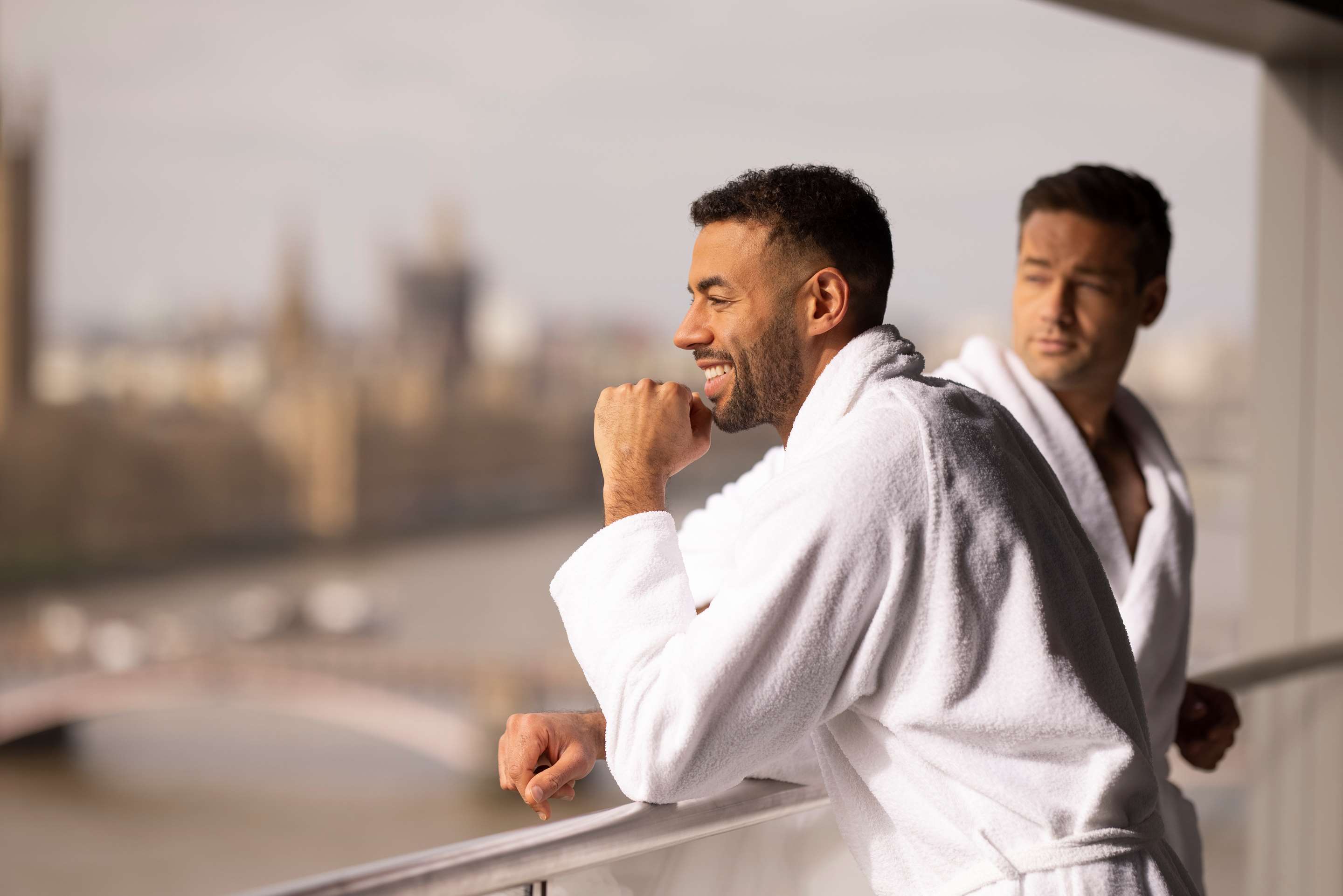 Park Plaza London Riverbank - Couple on balcony with a view