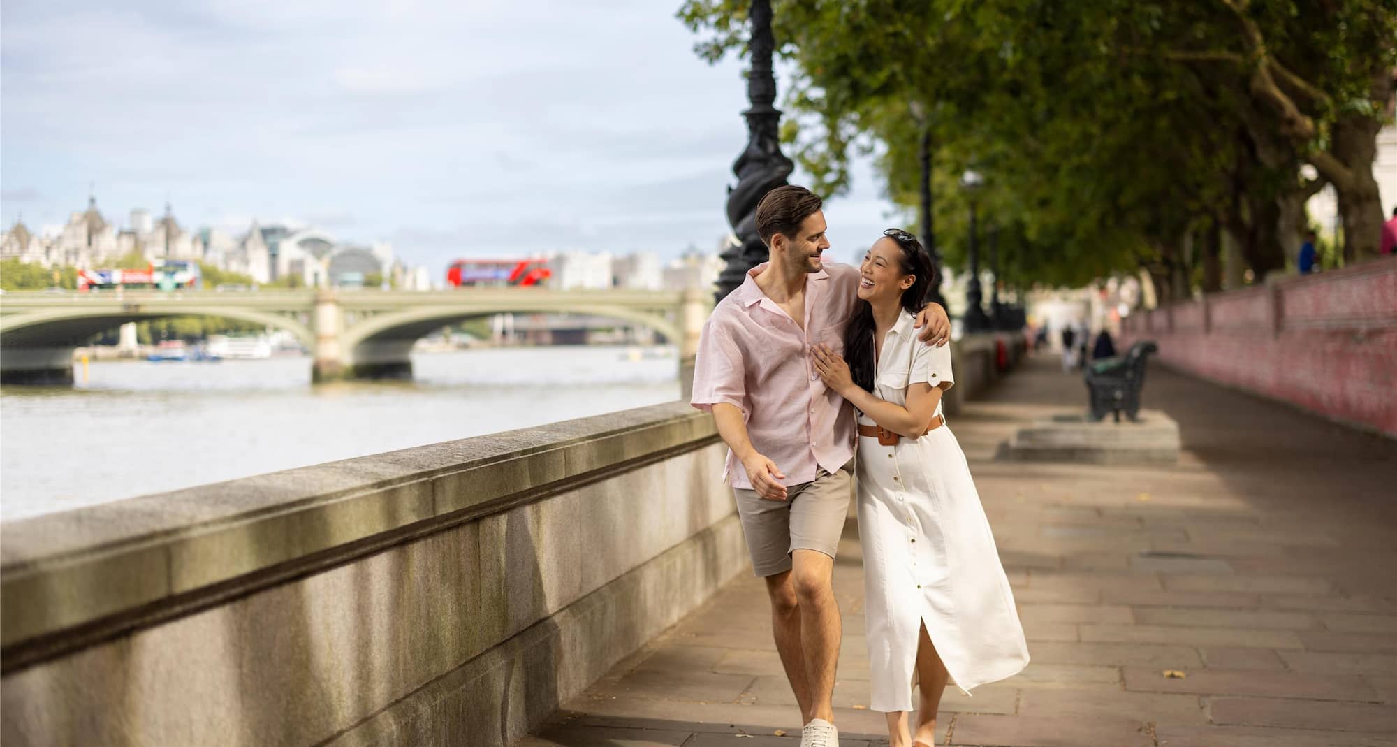 Park Plaza London Riverbank - London destination couple walking