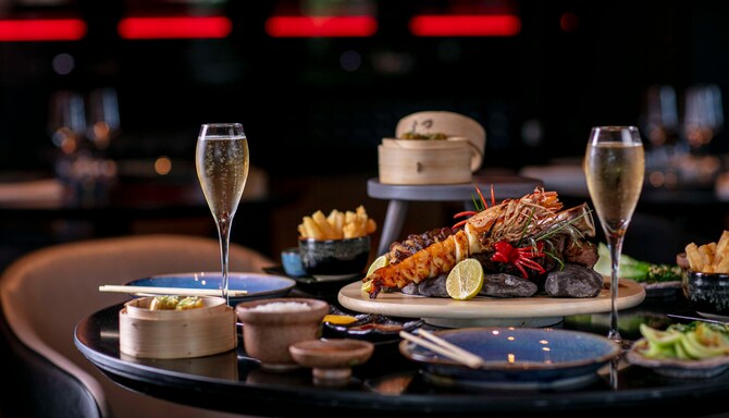 London Restaurant & Bar | Park Plaza Riverbank London - Dining