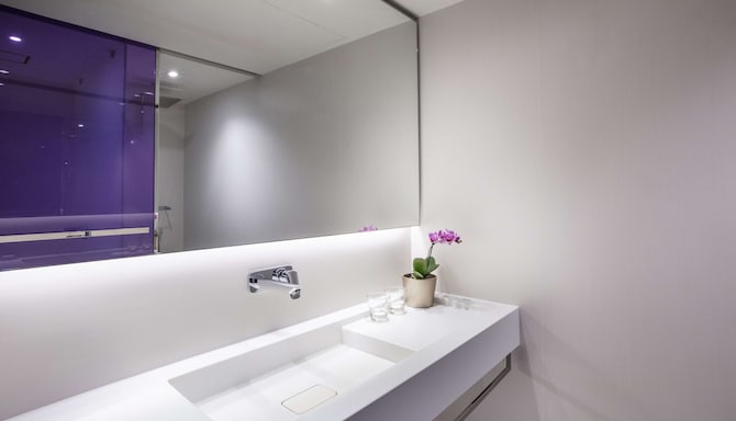 Park Plaza London Riverbank - 套房浴室