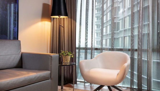 Park Plaza London Riverbank - Suite