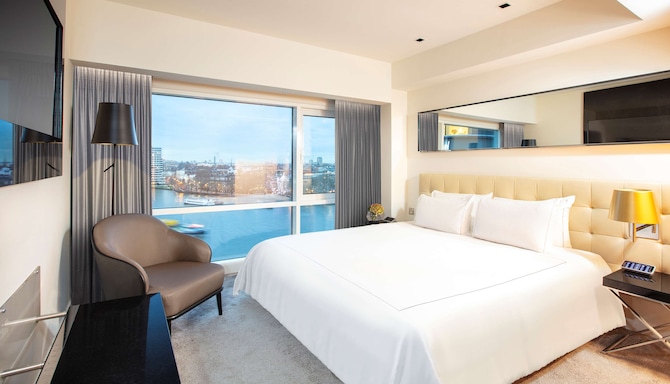 Park Plaza London Riverbank - Suite