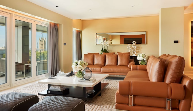 Park Plaza London Riverbank - Penthouse Lounge