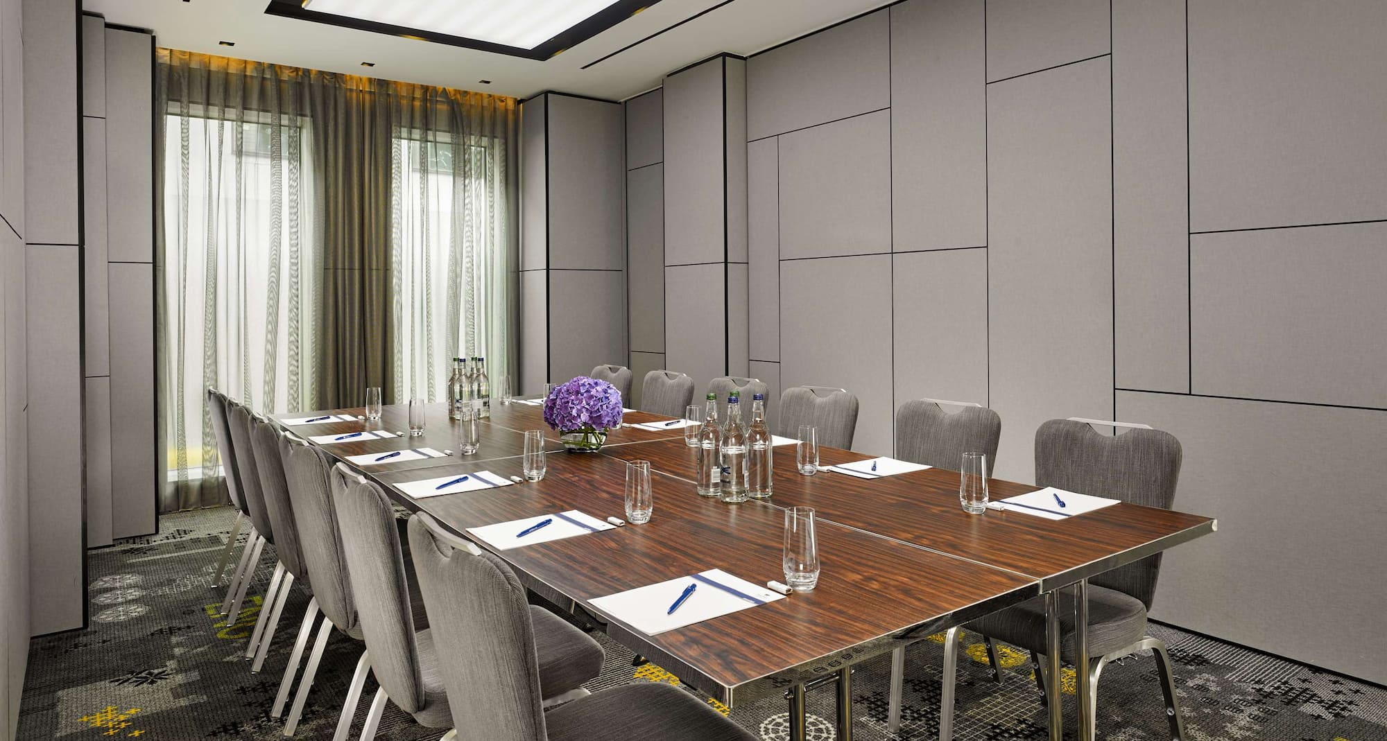 Park Plaza London Waterloo - Park Suite 3 allestita per assemblea