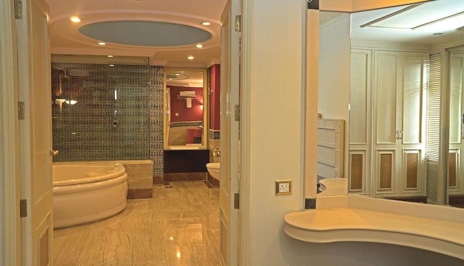 Park Plaza Ludhiana - Presidential Suite Bath