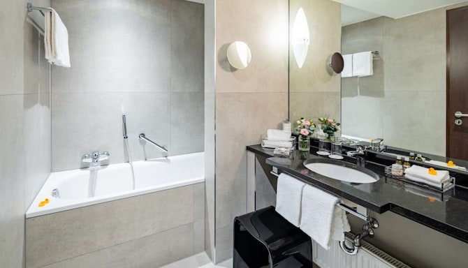 Park Plaza Trier - Guest room