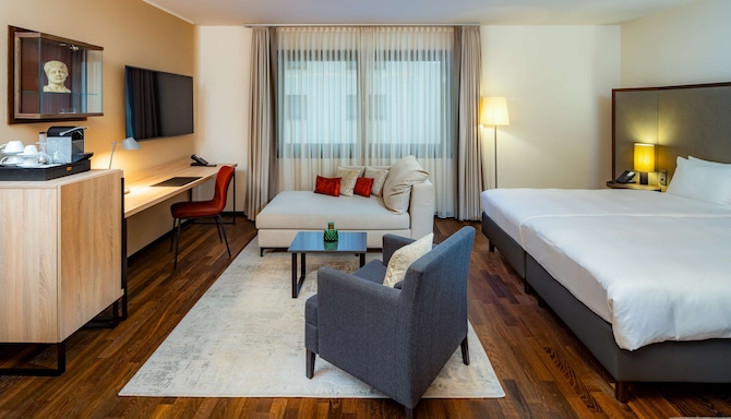 Guest room