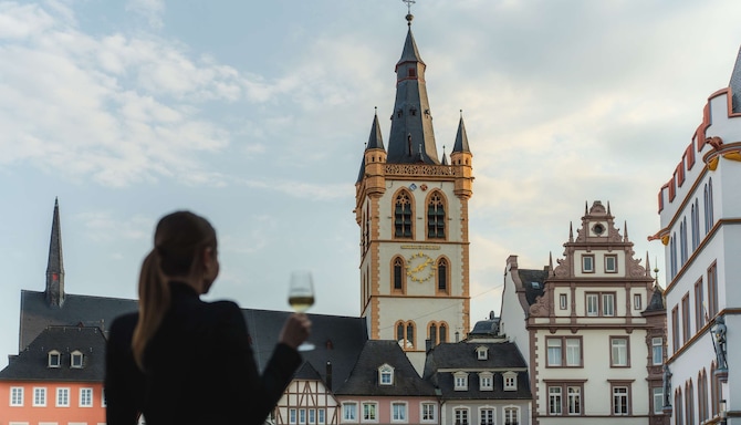 Park Plaza Trier - Hauptmarkt Gangolf Weinstand by Trier Tourismus und Marketing