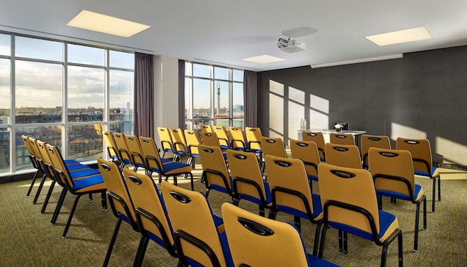 Park Suite 1
