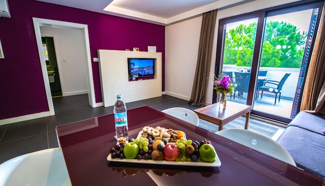 Park Plaza Verudela Pula - Premium One Bedroom Apartment