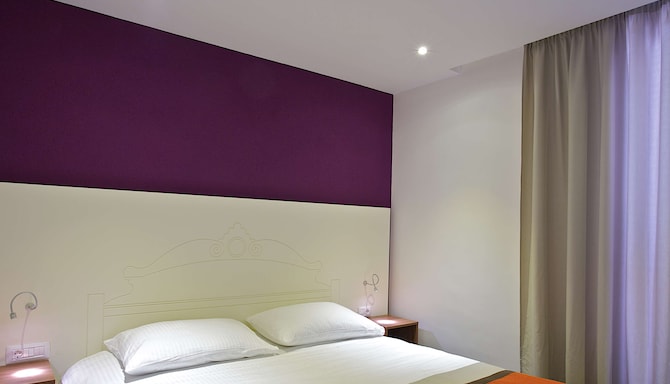 Park Plaza Verudela Pula - Room