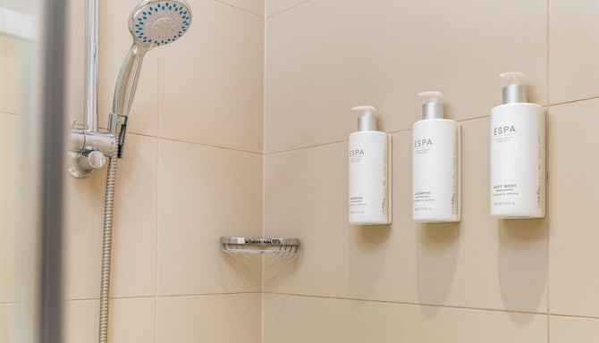 Park Plaza Verudela Pula - Studio Bathroom