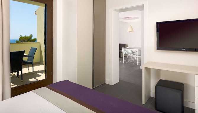 Park Plaza Verudela Pula — апартаменты с 2 спальнями
