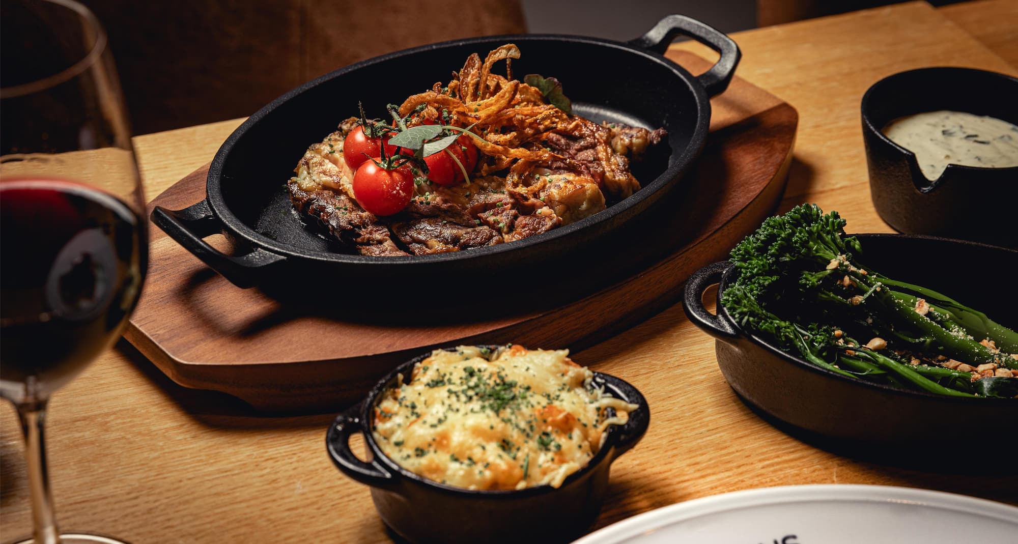 Park Plaza Victoria Amsterdam - Carstens - Dry aged Ribeye and Sides
